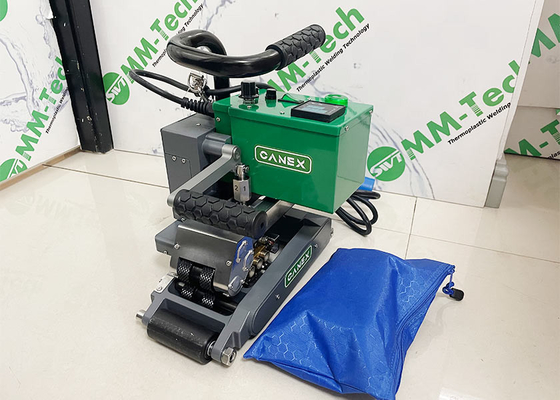 Machine de soudage à géomembrane HDPE CX900