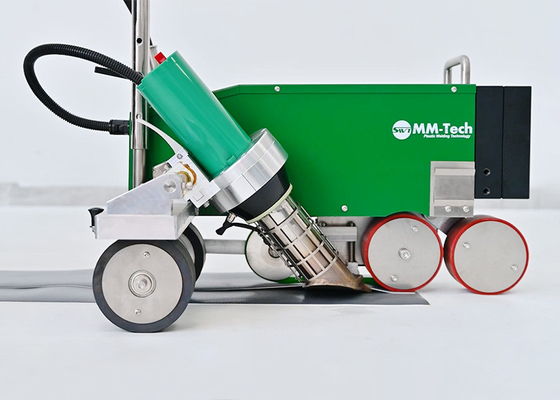 Machine de soudage à l'air chaud au polymère TPO 4200W Puissance à l'air chaud buse de soudage 40 mm
