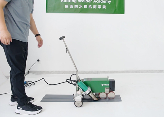 Machine de soudage à l'air chaud au polymère SWT-WP1 4200W pour piscine