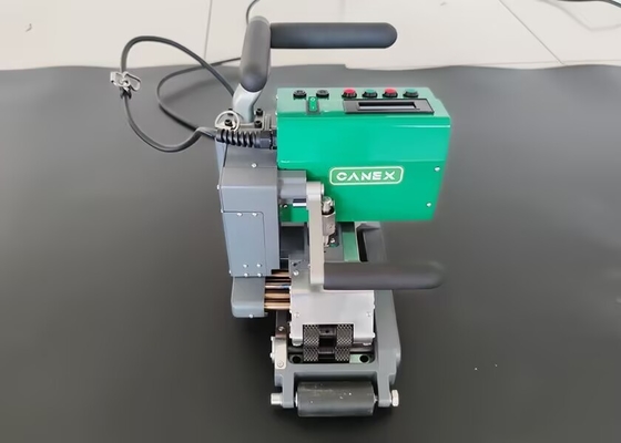 Machine à souder à coin chaud pour étang à poissons CX700 1.0-4mm