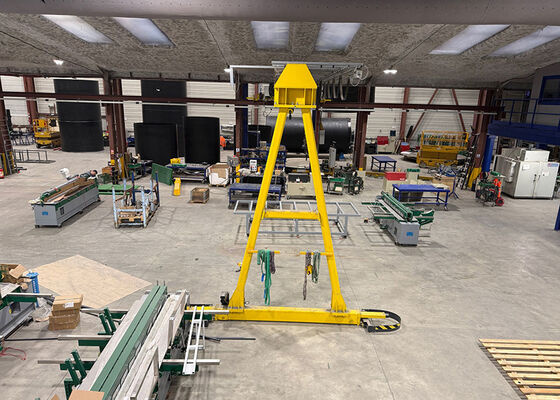 Machine de soudage par fusion bout à bout de tôles PEHD SWT-PH6000 pour la fabrication de grandes cuves pour l'aquaculture du saumon en Norvège